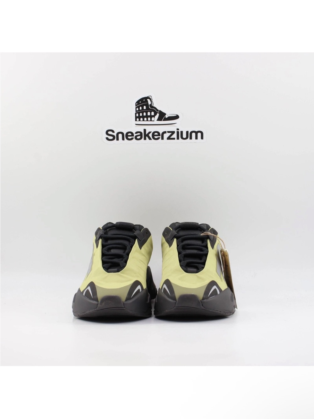 Adidas Yeezy 700 MNVN Resin GW9525 Men's New - Picture 6 of 8